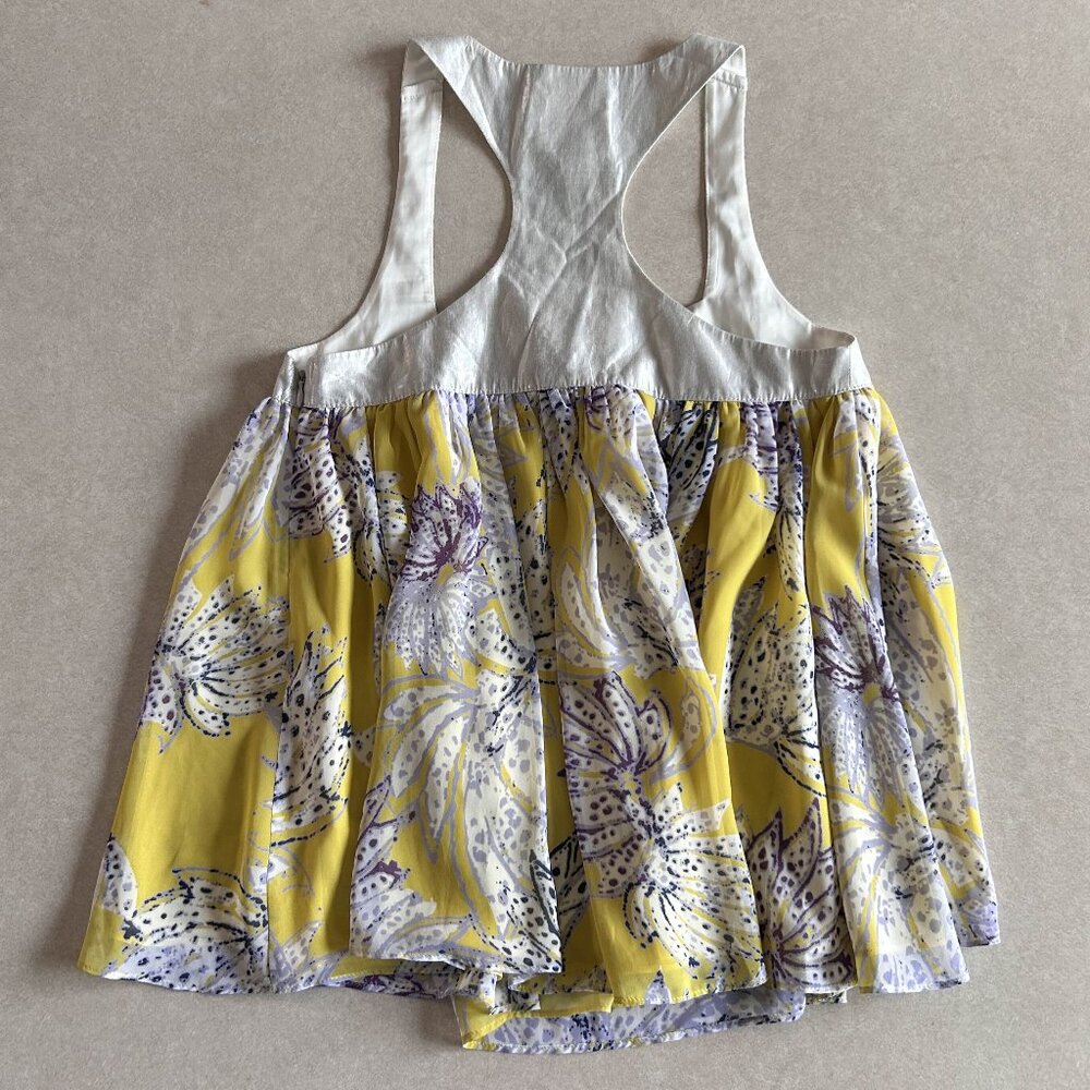 McGinn Floral Tank ASO Miley Stewart - Picture 4 of 9